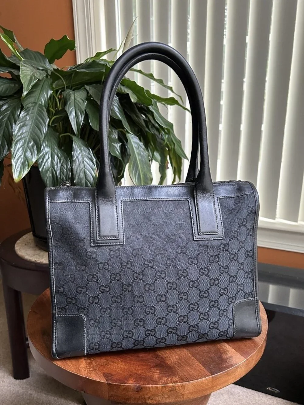 GUCCI GG Supreme Monogram Calfskin Tote, Black